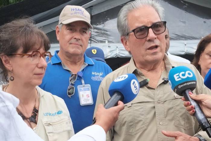 La entrega oficial fue realizada por la representante de Unicef en Panamá, Olga Isaza, al ministro de Salud, Fernando Boyd Galindo.