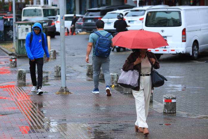 Autoridades piden precaución por lluvias intensas, oleajes y radiación UV alta en Panamá.