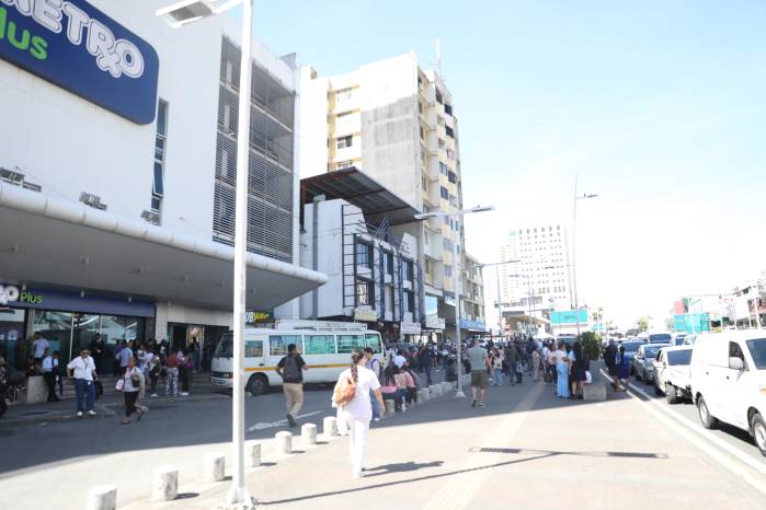 Las calles y los estacionamientos se convirtieron en puntos de encuentro.