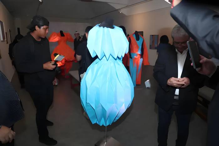 Las piezas de Moisés Sandoya destacaron en la conferencia de prensa este pasado jueves 28 de julio en el Museo de Arte Contemporáneo.
