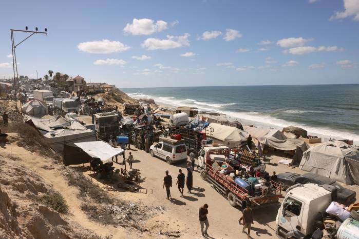 Gaza enfrenta una hambruna severa bajo el bombardeo israelí.