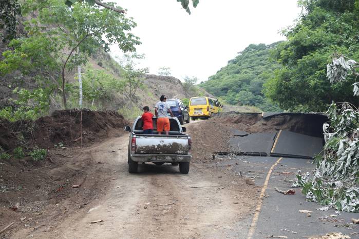 Búcaro en mal eatado debido al sismo de 7.7 ocurrido en el país.