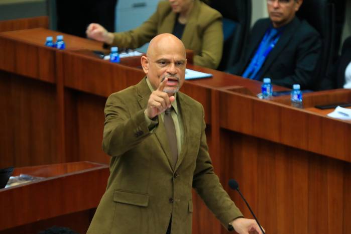 La bancada Seguimos anunció modificaciones al proyecto de reforma electoral durante el segundo debate.