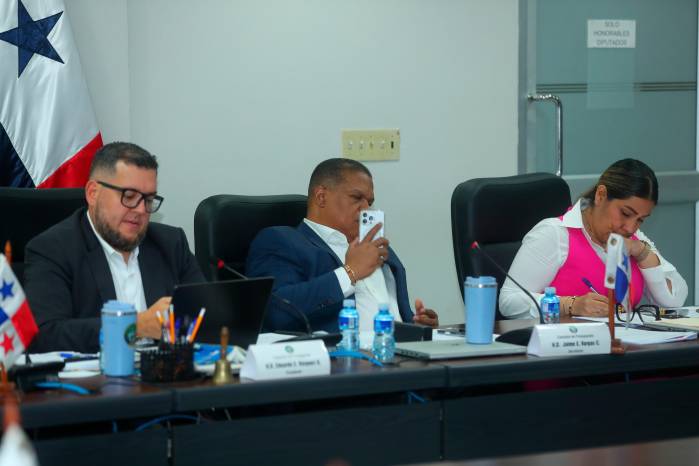 Superintendencia de Bancos pide $651,740 para pagar aguinaldos