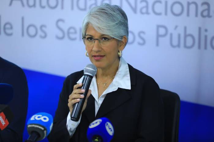 Zelmar Quintero, administradora de la ASEP, destacó que la entidad fortalecerá los contratos de concesión y reforzará la fiscalización del servicio eléctrico en todo el país.