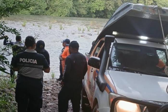 El cuerpo fue localizado en la desembocadura del río Santa María.