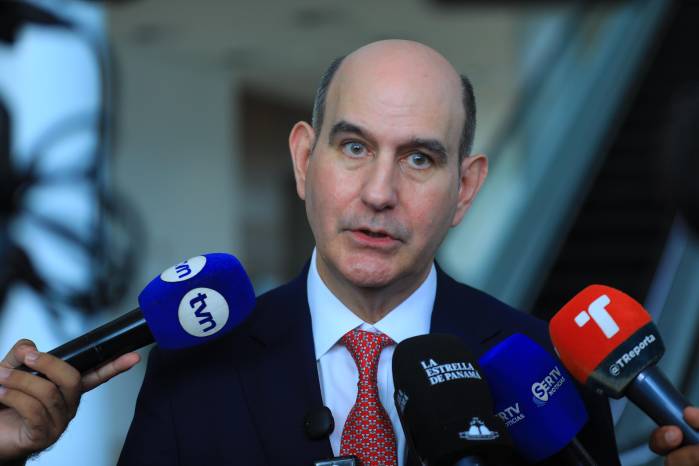 Felipe Chapman, ministro de Economía y Finanzas.