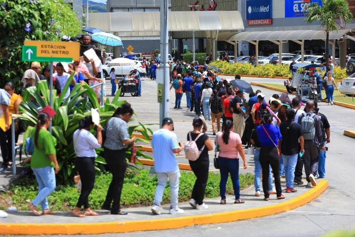 La tasa de desempleo es de 10,4% según datos del Instituto de Estadística y Censo, el Ejecutivo anunció que había bajado un punto porcentual. Roberto Barrios/La Estrella de Panamá