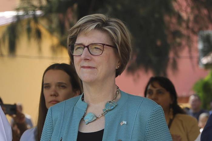 Fotografía de archivo del 6 de junio de 2023 que muestra a la entonces embajadora de Estados Unidos en Honduras, Laura Dogu, durante un evento público en Tegucigalpa (Honduras). EFE/ Gustavo Amador/ARCHIVO