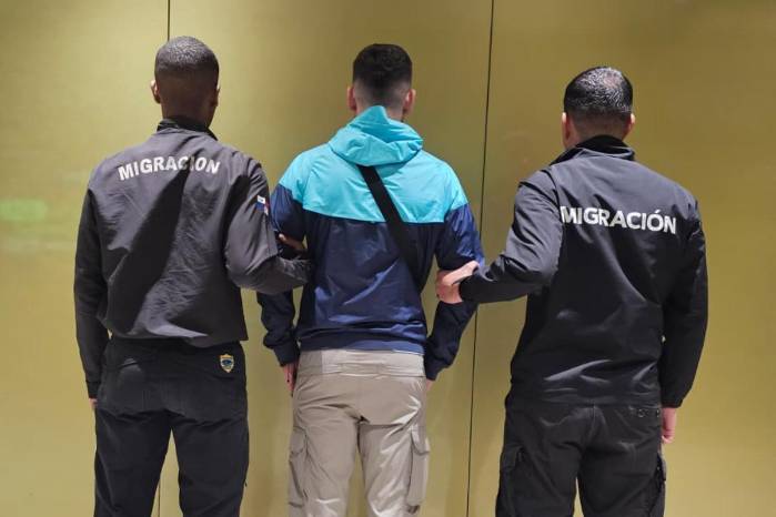 Las autoridades reiteraron que los controles migratorios y biométricos forman parte de las medidas implementadas para fortalecer la seguridad en los puntos de entrada a Panamá.