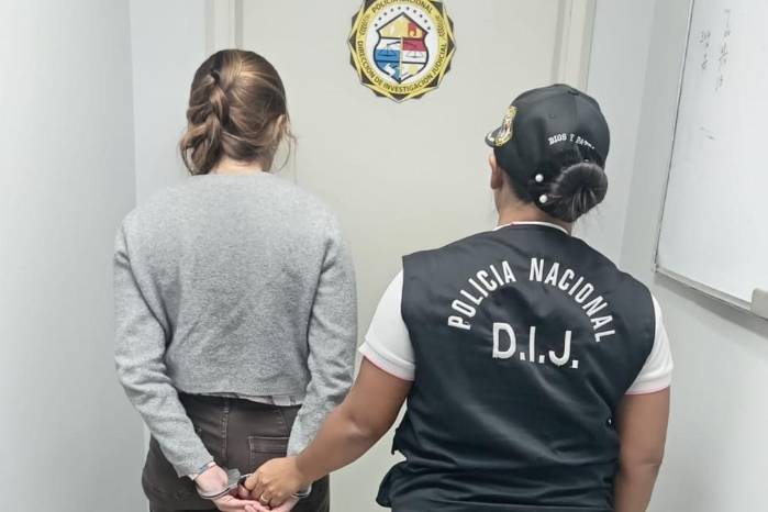 La mujer fue aprehendida este jueves 27 de agosto en el Aeropuerto Internacional de Tocumen.