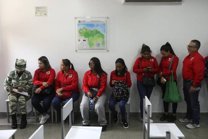 La oposición denuncia que el gobierno busca utilizar a la población.