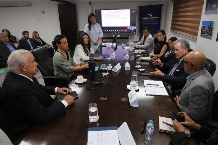 Las autoridades del MIDA, MICI y Mi Ambiente se reunieron para activar una mesa estratégica de alto nivel, con el objetivo de definir su hoja de ruta para adaptarse a las nuevas exigencias ambientales de la UE.