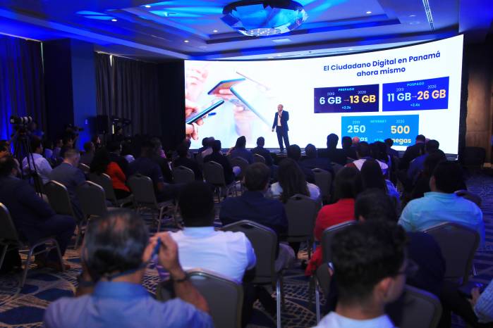 En el evento, se ponderó la situación actual de la conectividad en el país.