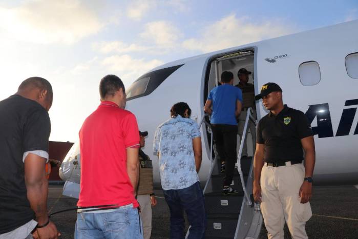 El SNM informó además sobre la aplicación de medidas de salida contra 23 ciudadanos ecuatorianos, mediante procedimientos de deportación y expulsión.