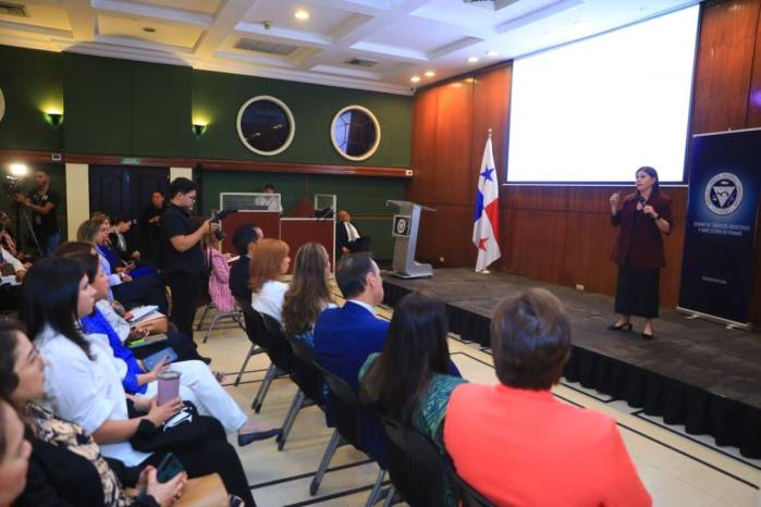 Primer estudio nacional mide la presencia femenina en la alta dirección empresarial.