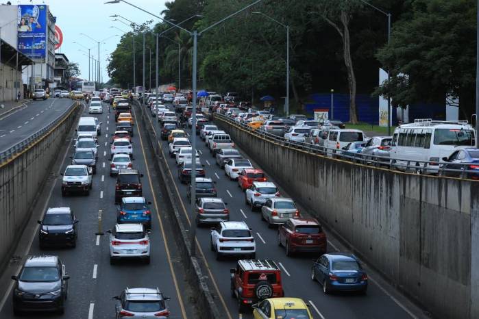 Salida de la ciudad hacía Panamá Oeste.