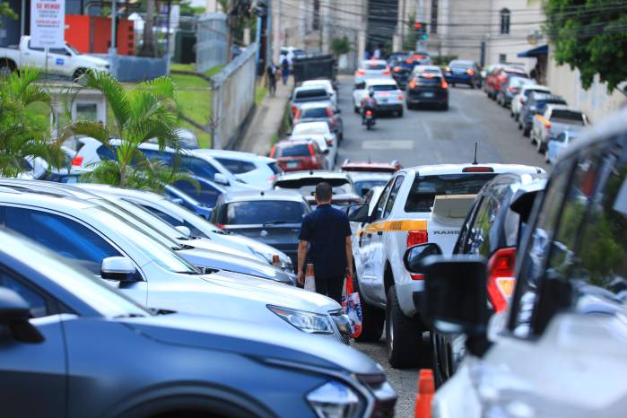 Panamá a pie: el costo de caminar en una ciudad hecha para vehículos