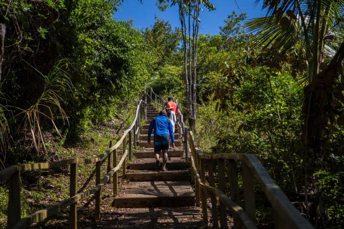 Turistas, estudiantes e investigadores frecuentan la isla.