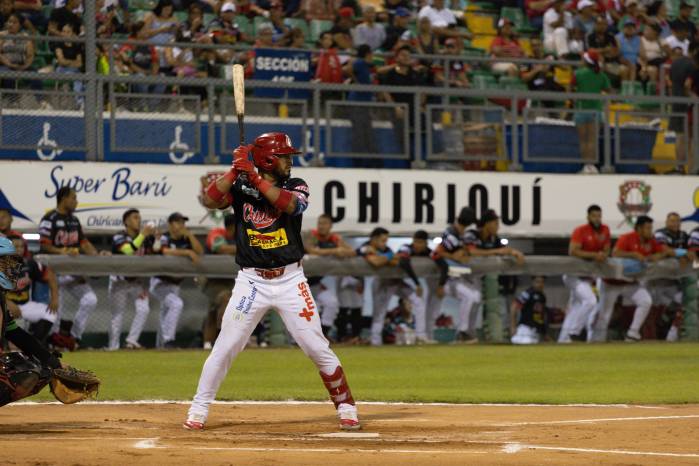 Chiriquí mantiene una ventaja de 2-0 en la serie de semifinal ante Panamá Oeste.