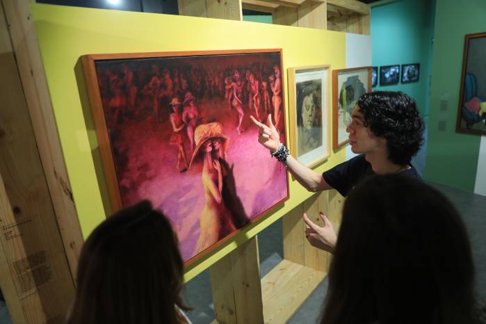 La exposición es una iniciativa de cooperación cultural entre el MAC y el Museo de Arte Moderno de Medellín.