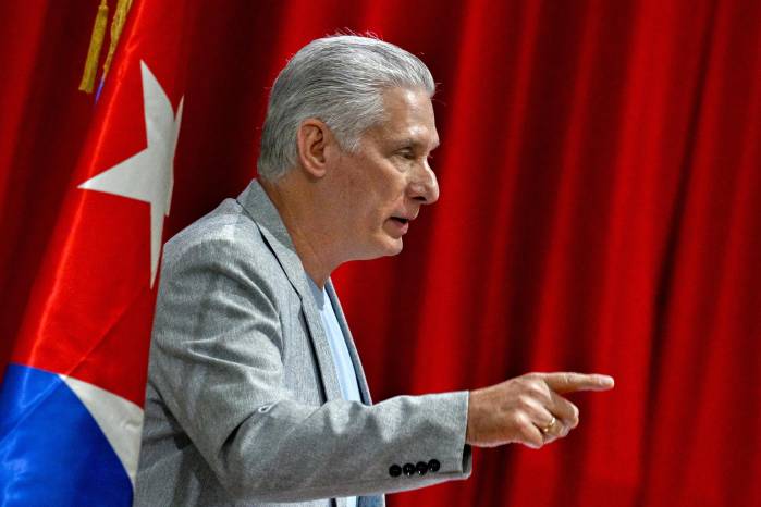 Según la postura oficial cubana, el gobierno estadounidense ignora deliberadamente documentos y advertencias que, según La Habana, demuestran que las aeronaves habían realizado repetidas incursiones en el espacio aéreo cubano.