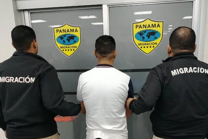 Un ciudadano colombiano fue devuelto a su país tras detectarse una condena por homicidio agravado.
