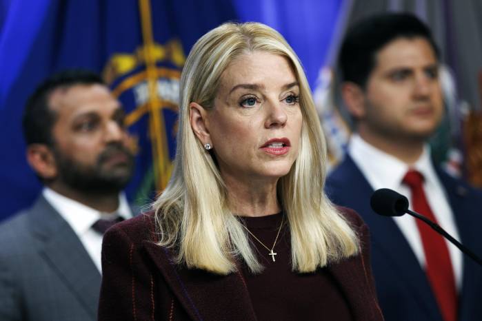 Fotografía de archivo de la fiscal general de EE.UU., Pam Bondi.