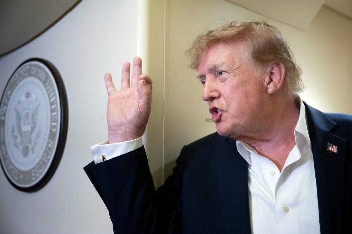 A su vez, el presidente afirma en el documento que la prestación de asistencia de Washington a Bolivia, Birmania y Colombia “es actualmente vital para los intereses nacionales de los Estados Unidos”.