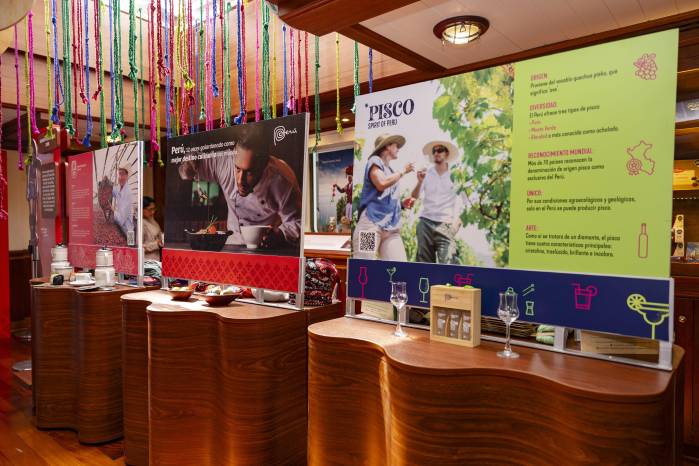 La ‘Casa Perú’ a bordo del Buque Escuela Unión es un reflejo de la sinergia entre tradición y sostenibilidad, donde el pasado se encuentra con el futuro.