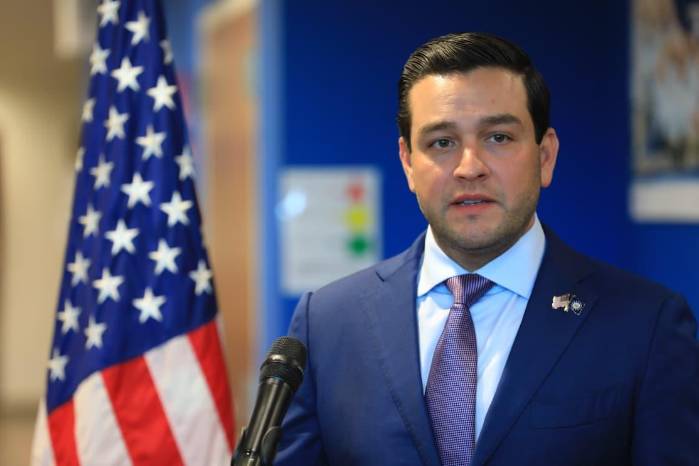 Cabrera instó a los fanáticos a iniciar su trámite cuanto antes.