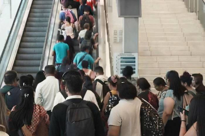 El Metro de Panamá indicó que sus equipos técnicos trabajan para restablecer la operación habitual lo antes posible.