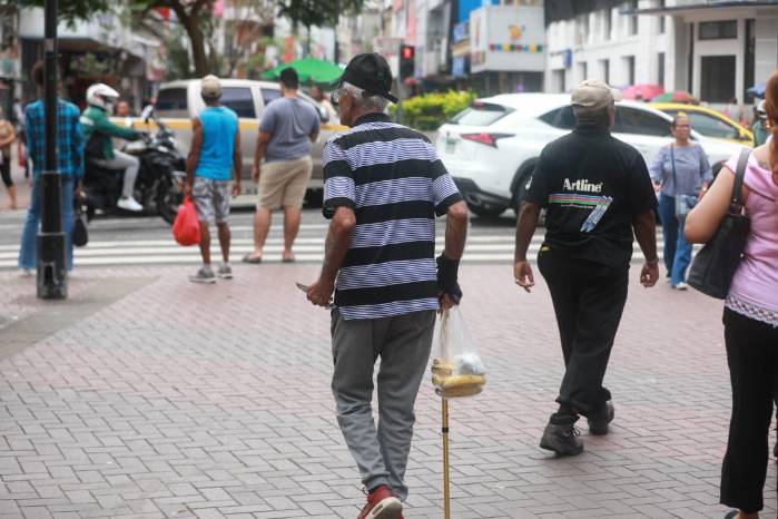 Los jubilados y pensionados reciben una serie de beneficios otorgados por ley.