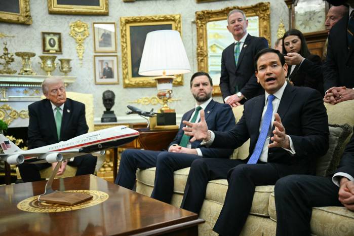 Desde la Casa Blanca, advierten cambios estructurales en Cuba.