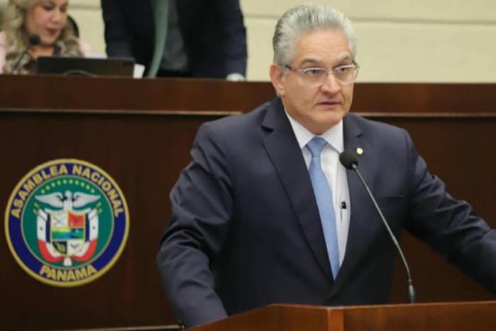 Orillac presento el proyecto ante el pleno de la Asamblea este 7 de septiembre.