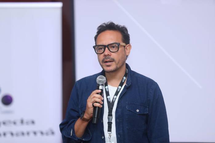 Juan Zapata está detrás de filmes como ‘Simone’ y ‘When In Venice’.