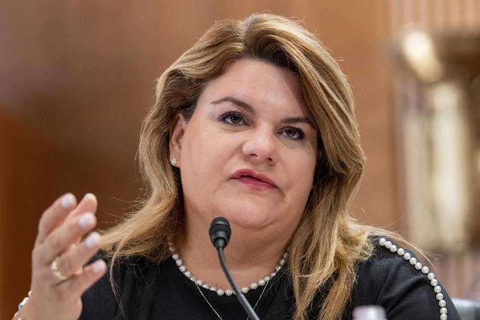 ‘Con esta firma, cumplimos con el compromiso de nuestro programa de Gobierno de priorizar la estadidad’, dijo González.