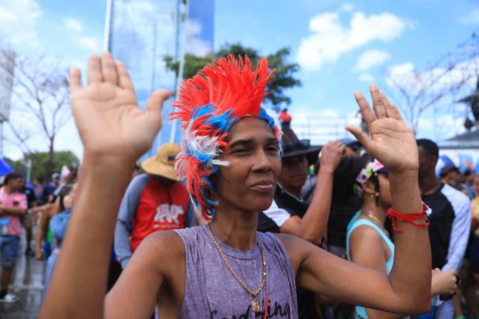 Las pelucas también se utilizaron en diferentes modelos.