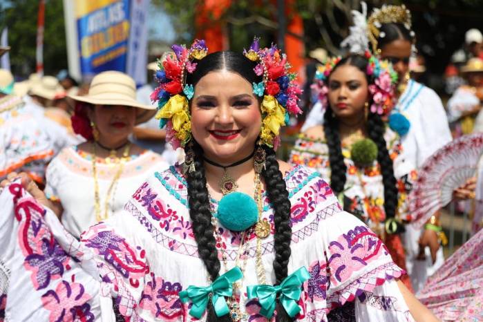 Alguna de las participantes del desfile.