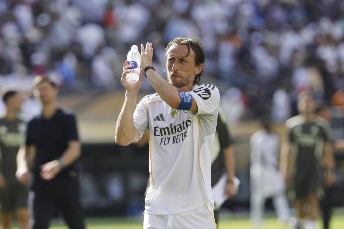 Según el periodista Fabrizio Romano, y también confirman otros sitios, el croata firmará por una temporada con el mítico club italiano.