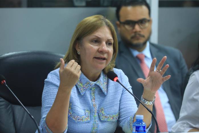 La ministra de Gobierno, Dinoska Montalvo.