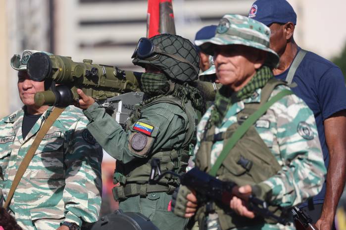 Venezuela realiza ejercicios ante cualquier “violencia bélica”