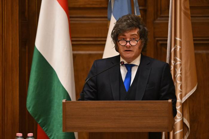 El gobierno de Milei sostiene que no se deben establecer jerarquías entre crímenes de lesa humanidad.