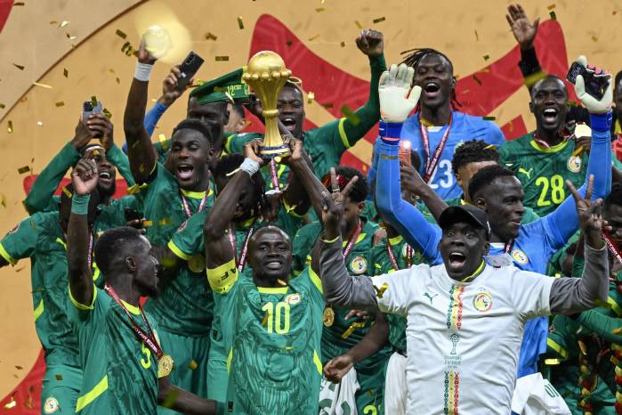 La selección de Senegal celebrando el título de la Copa África 2025.