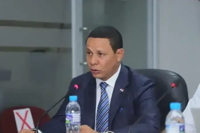 El exfuncionario es investigado por presunto enriquecimiento injustificado y blanqueo de capitales