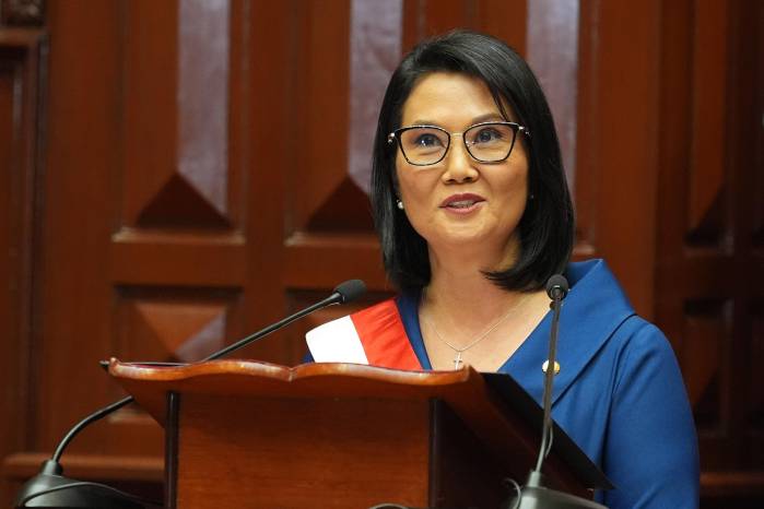 Keiko Fujimori se convirtió este martes en la primera mujer que asume la presidencia del Perú.