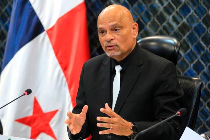 El diputado Ernesto Cedeño.