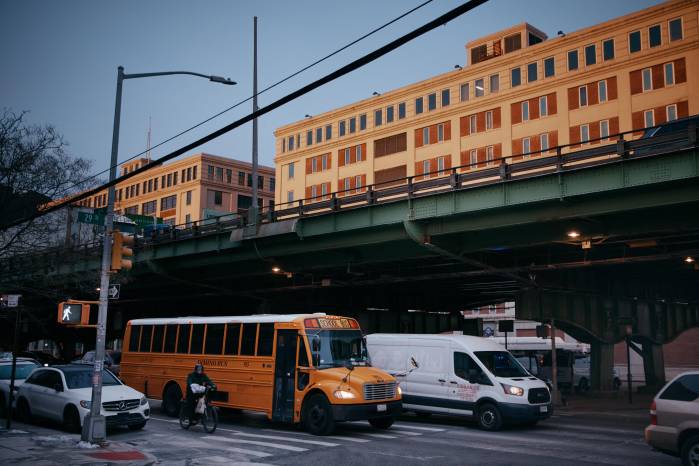 La próxima audiencia en el caso fue reprogramada para el 26 de marzo de 2026, después de que la Fiscalía y la defensa acordaran una extensión para la revisión de pruebas.