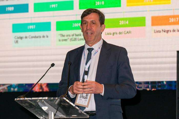 El especialista fiscal Ubaldo González durante su ponencia “Panamá en la fiscalidad global: ¿qué dirección tomar?” en el segundo día del II Congreso Tributario Internacional.