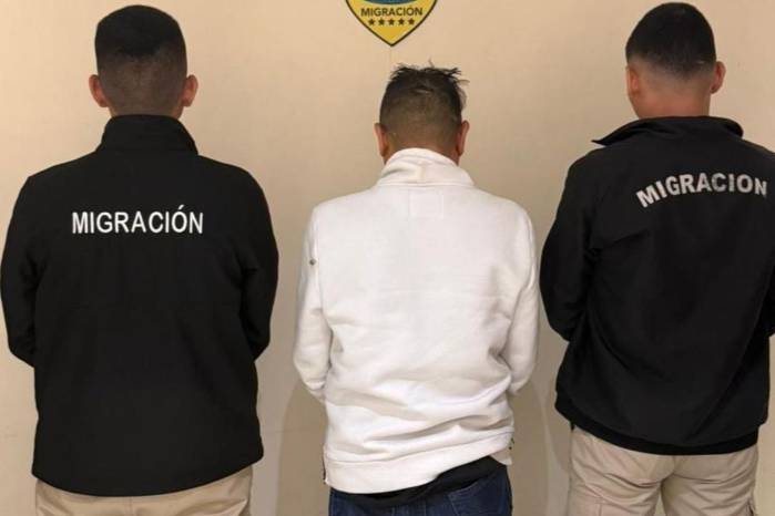 Entre los registros detectados figuran delitos relacionados con asalto agravado, posesión de arma de fuego y violencia doméstica.